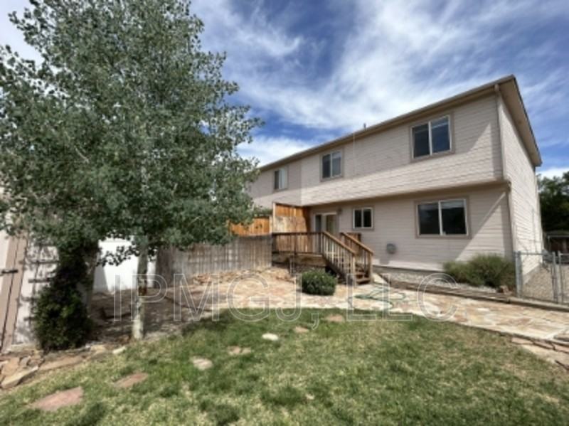 2867 Pinyon Ave #A