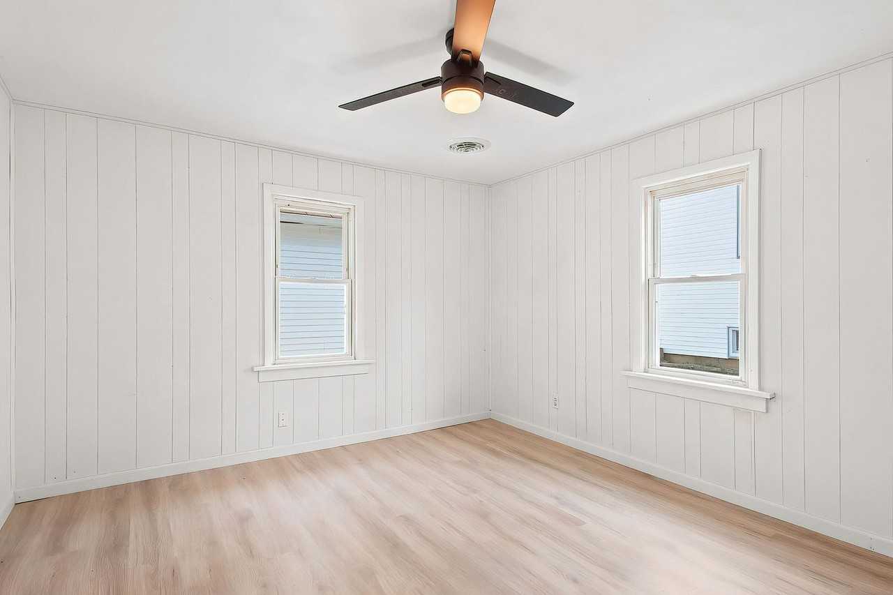 6929 13th Avenue - Photo 3 of 15