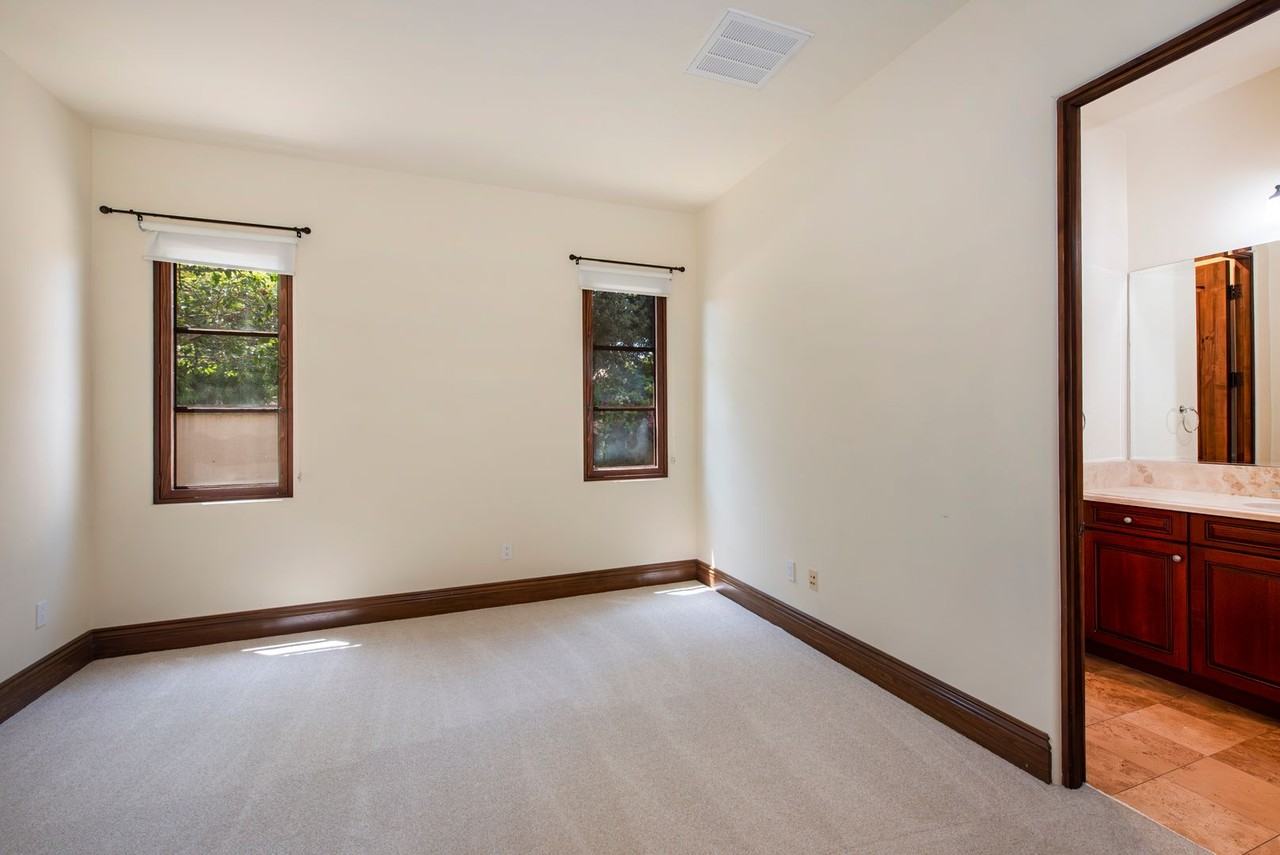 7767 Kestrel Ln - Photo 7 of 24