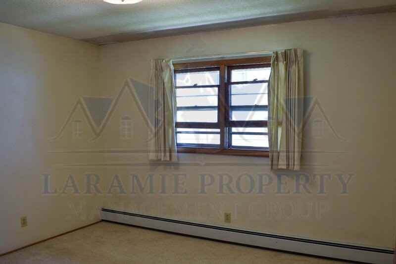 610 S 6th St #G - Photo 4 of 8