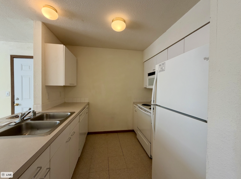 1241 Ohio St - Photo 5 of 16
