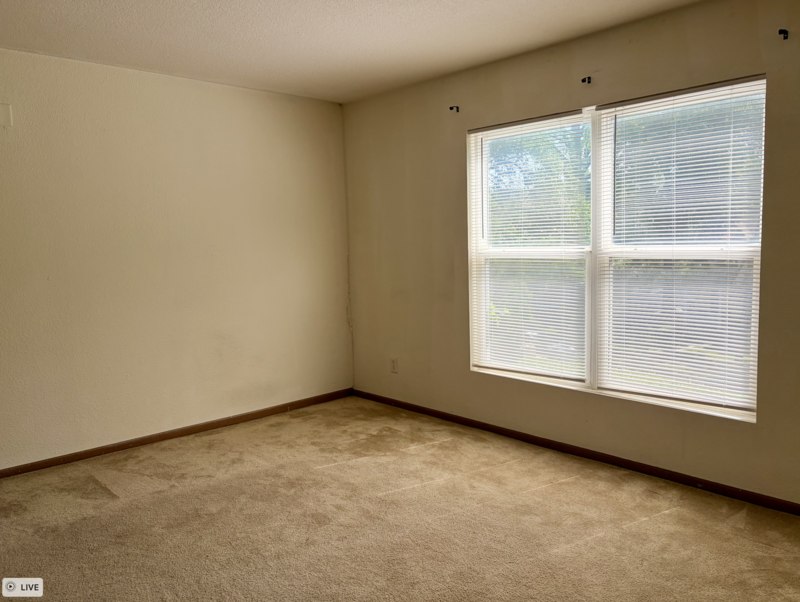 1241 Ohio St - Photo 6 of 16