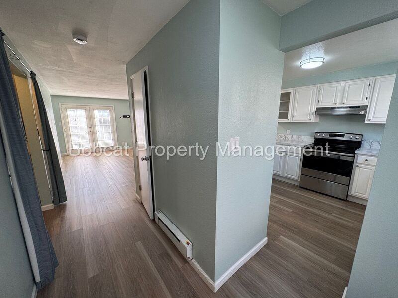 1330 Ashby Ct - Photo 3 of 24