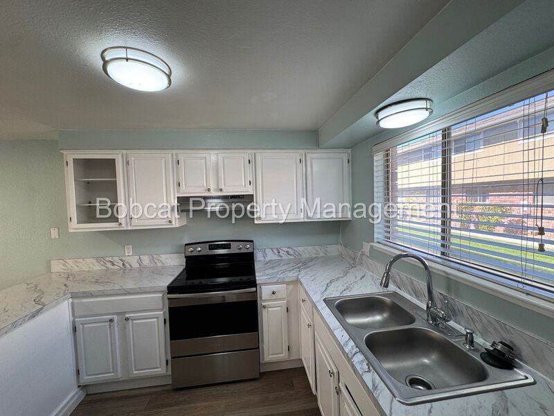 1330 Ashby Ct - Photo 4 of 24
