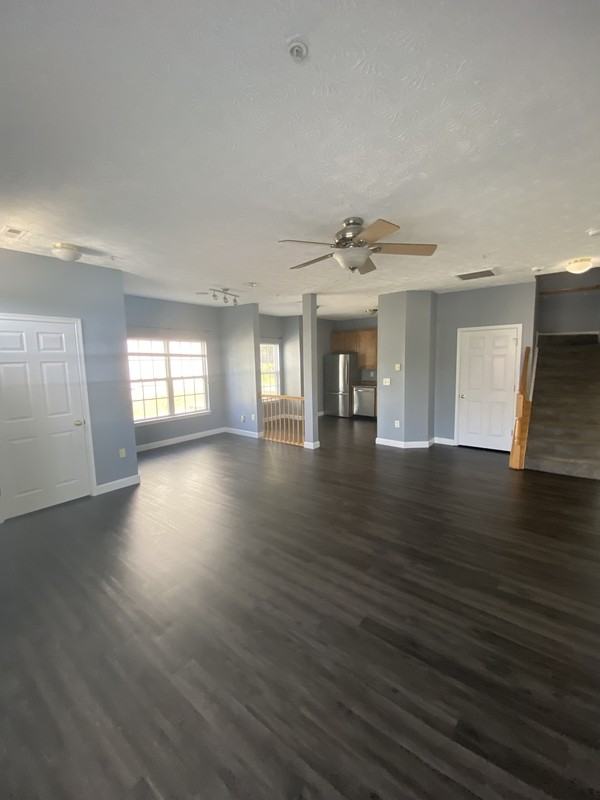 8025 Brookstone Ct - Photo 7 of 29