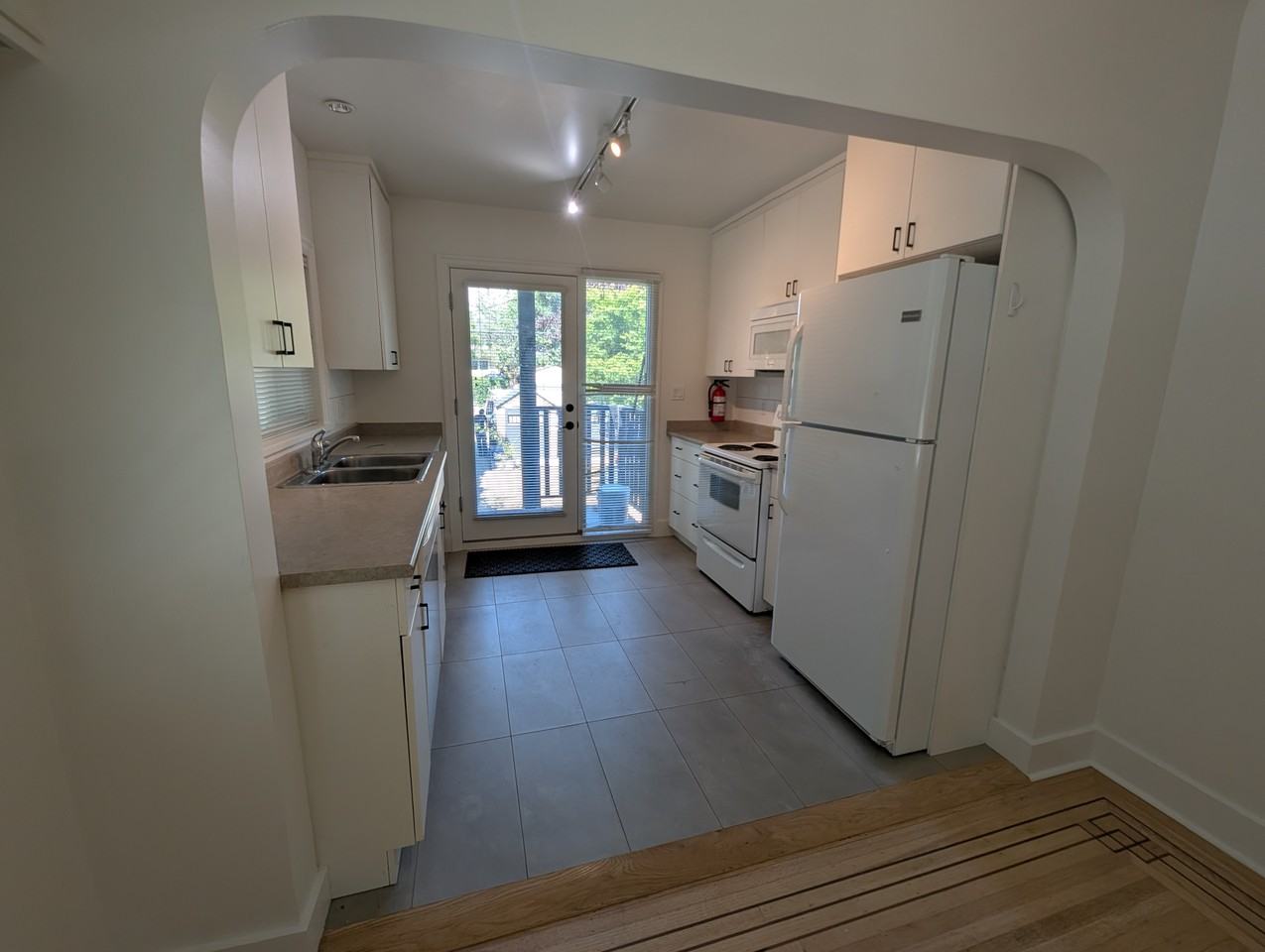 95 West 49th Avenue - Photo 4 of 9