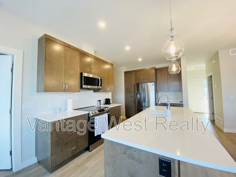 3356 Aspen Lane - Photo 3 of 27