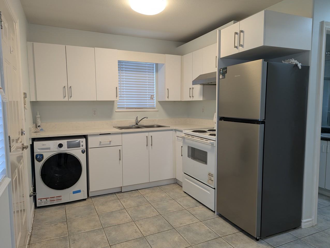 2202 Waverley Avenue - Photo 2 of 5
