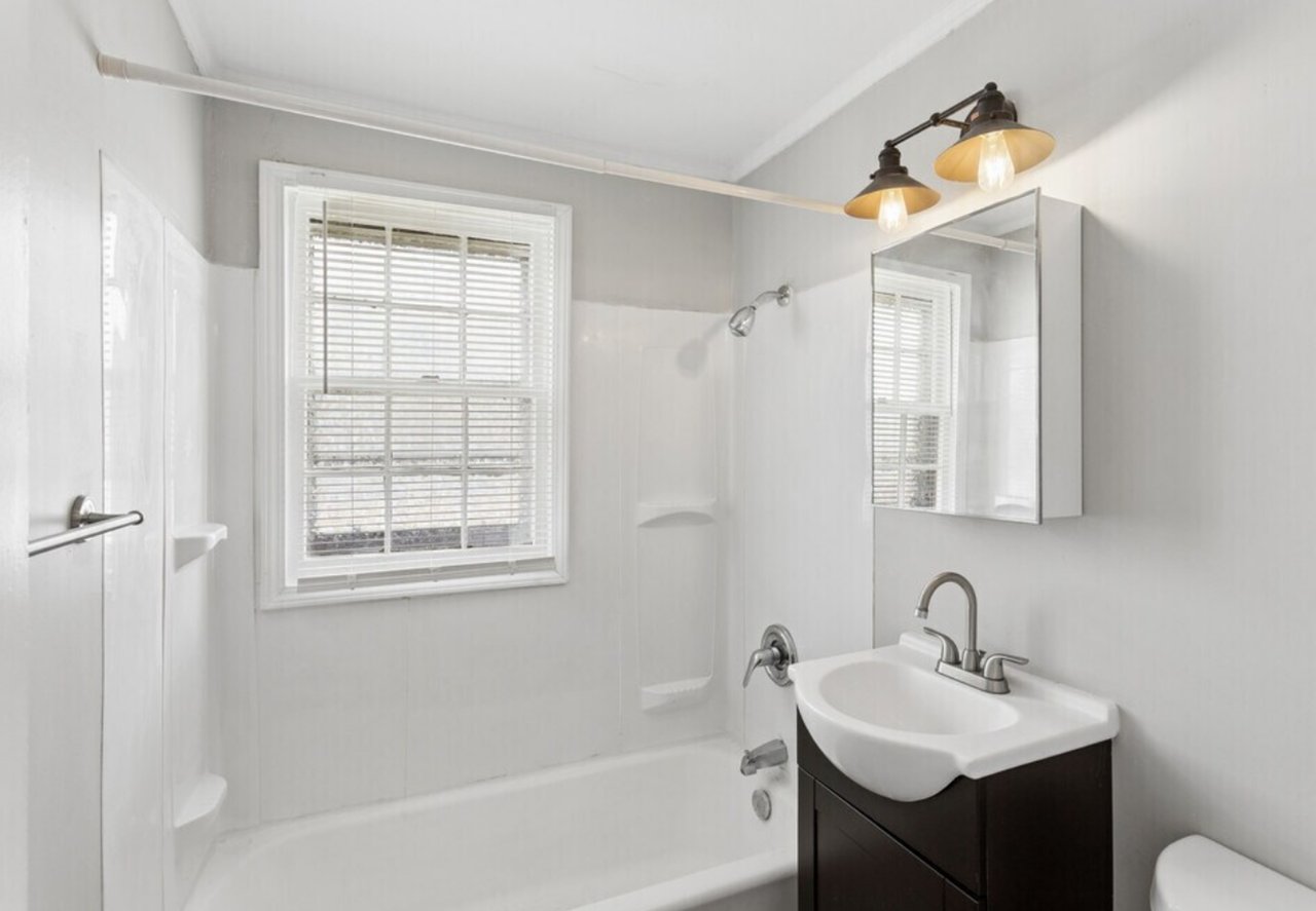 Lone Oak Villas - Photo 2 of 12