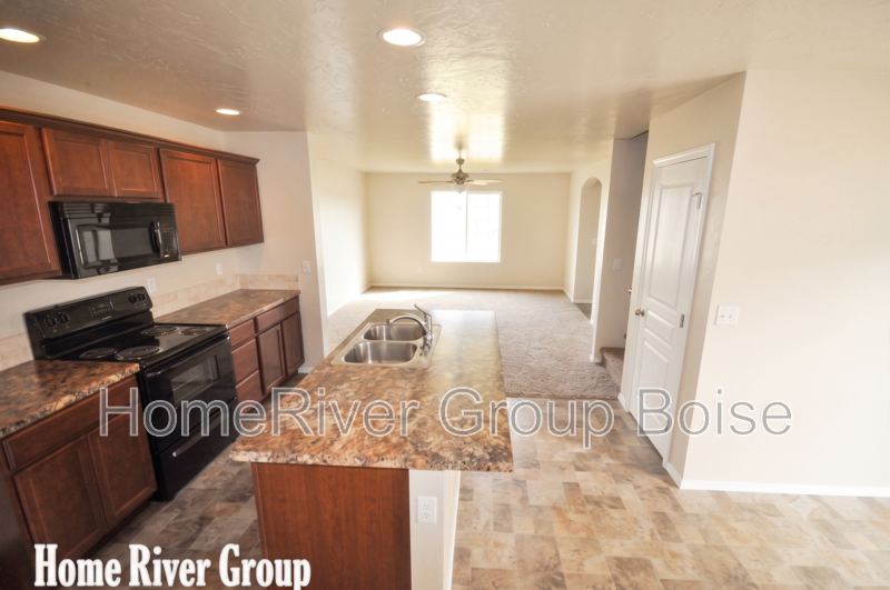 4265 S Overhill Way - Photo 4 of 22
