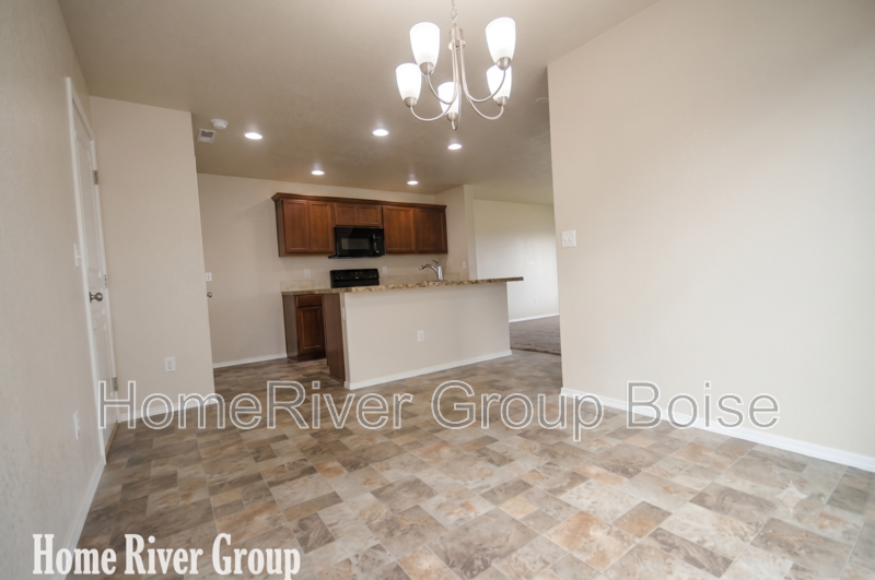 4265 S Overhill Way - Photo 5 of 22