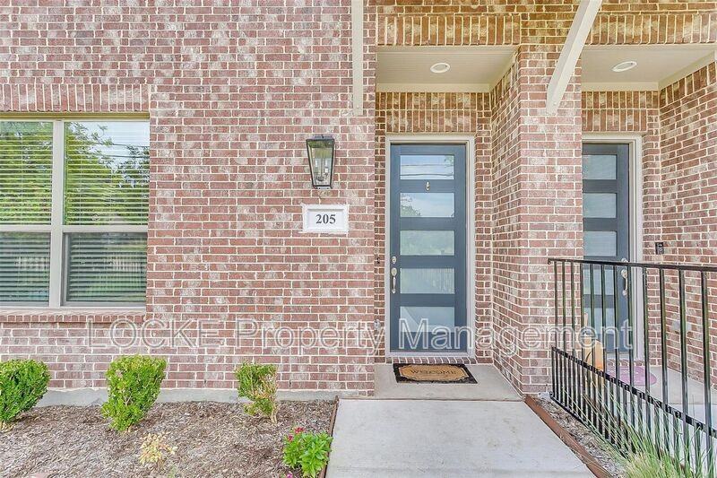 205 Athenia Dr - Photo 3 of 22