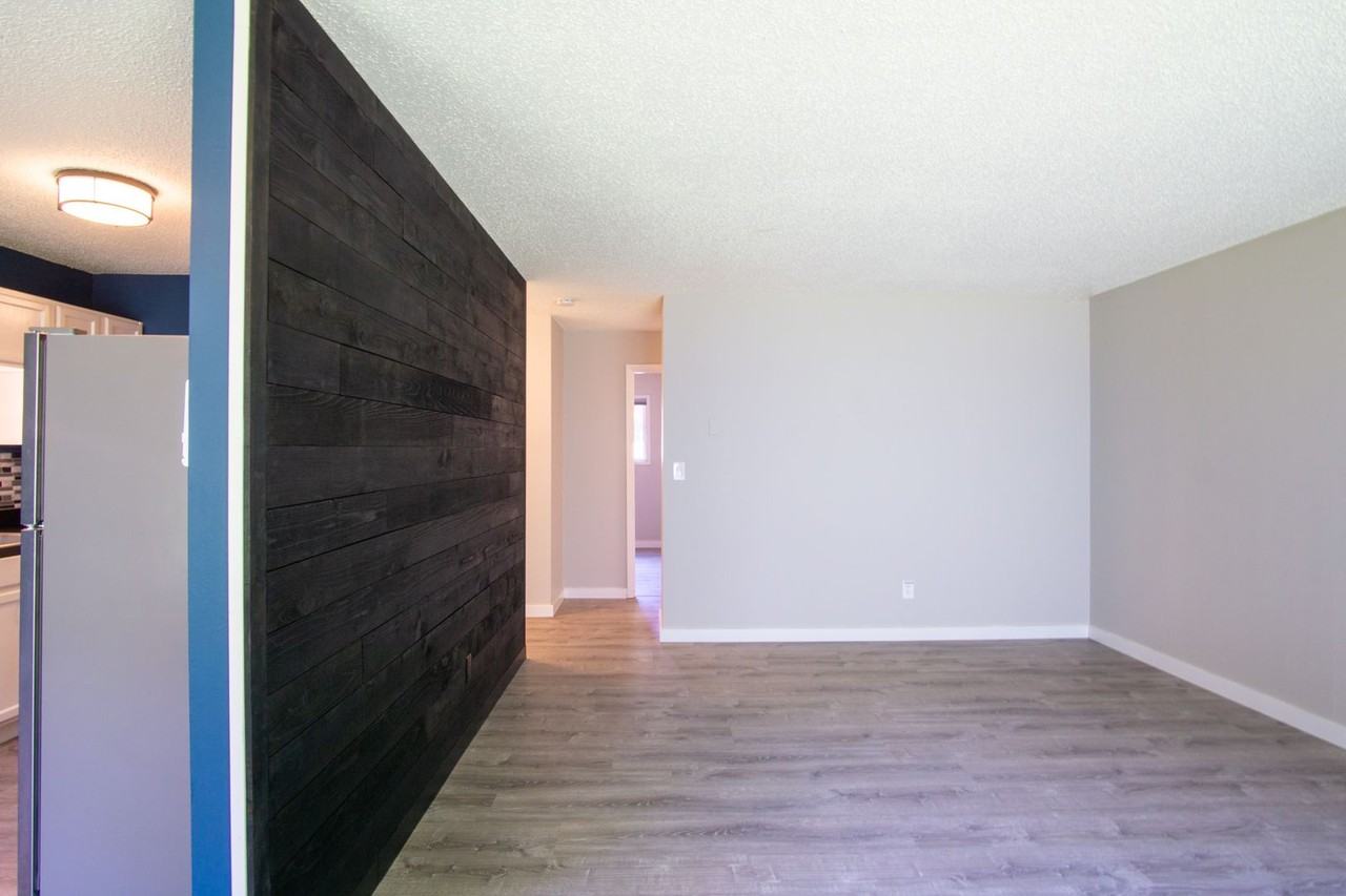4151 Se 37th Ave #1 - Photo 2 of 16