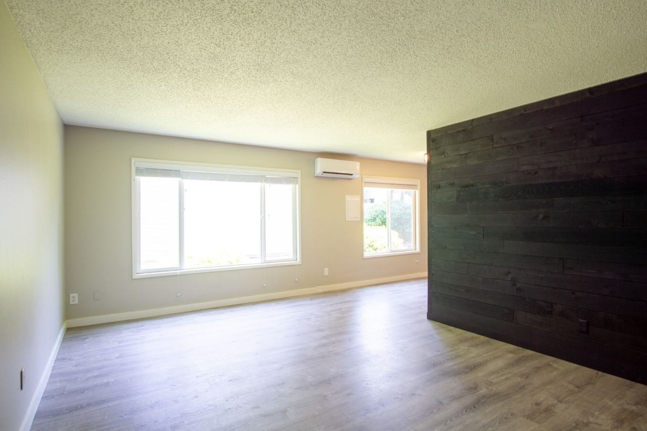 4151 Se 37th Ave #1 - Photo 4 of 16