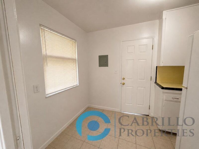 4413 44th St - Photo 5 of 20