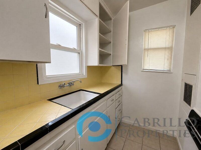 4413 44th St - Photo 6 of 20