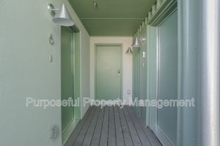 934 Hangar Dr - Photo 1 of 1