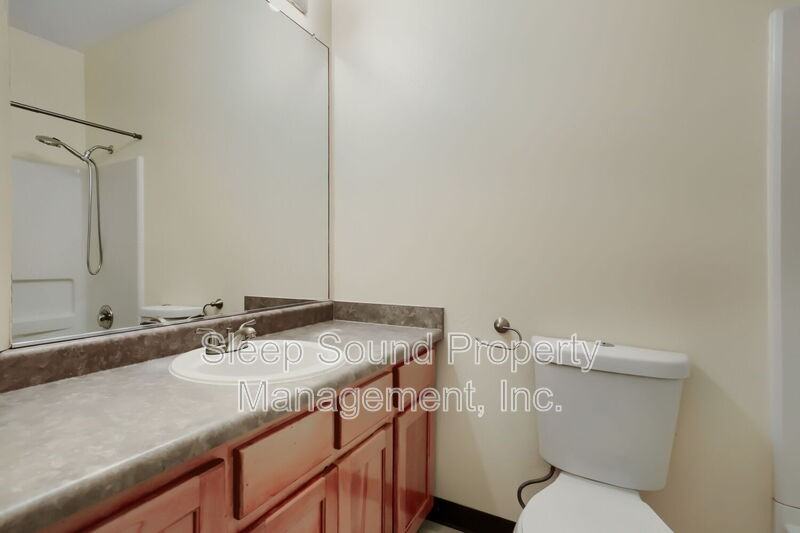 5264 Ne 121st Ave - Photo 3 of 22