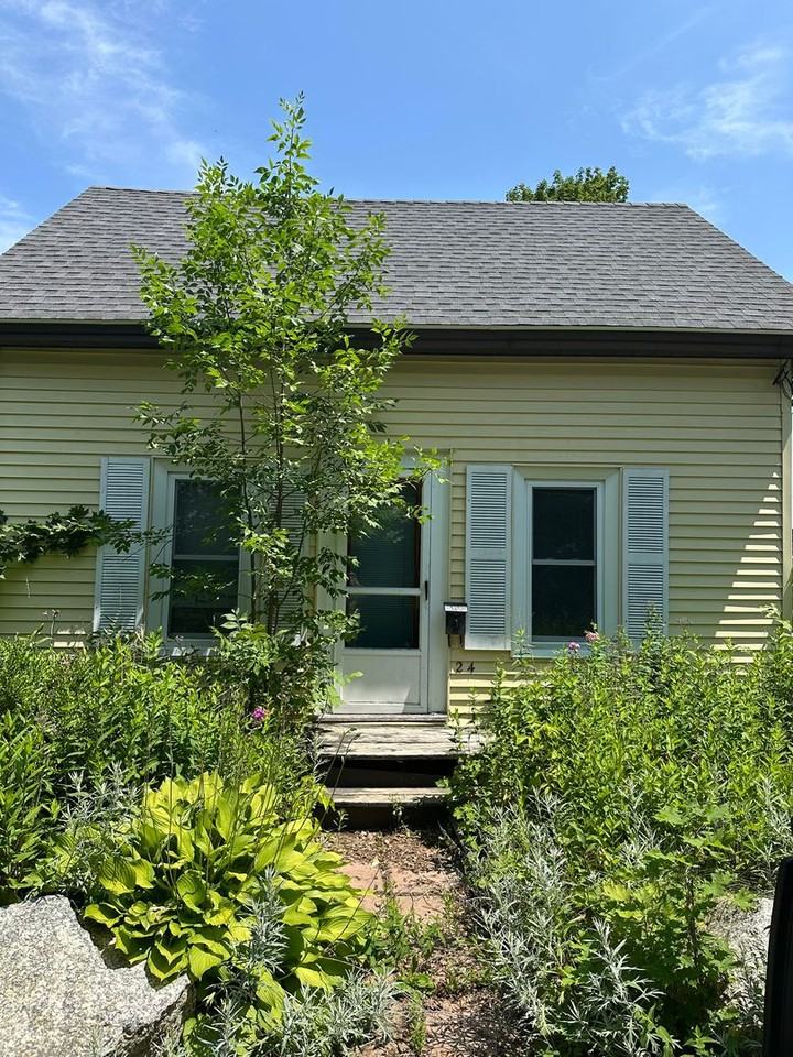 24 Grays Ln - Photo 2 of 16