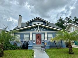 featured image of 129 E Concord St #05