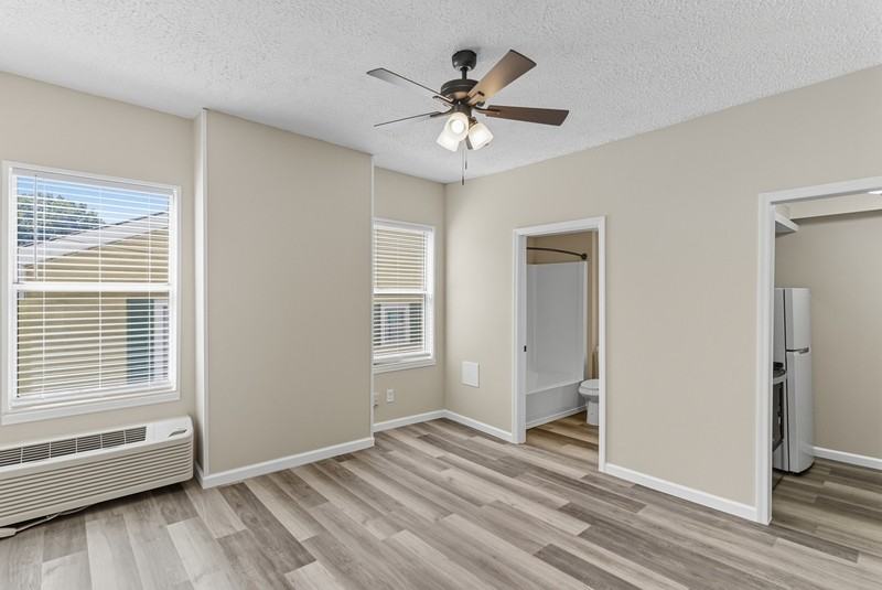 1939 Mccalla Ave - Photo 4 of 10