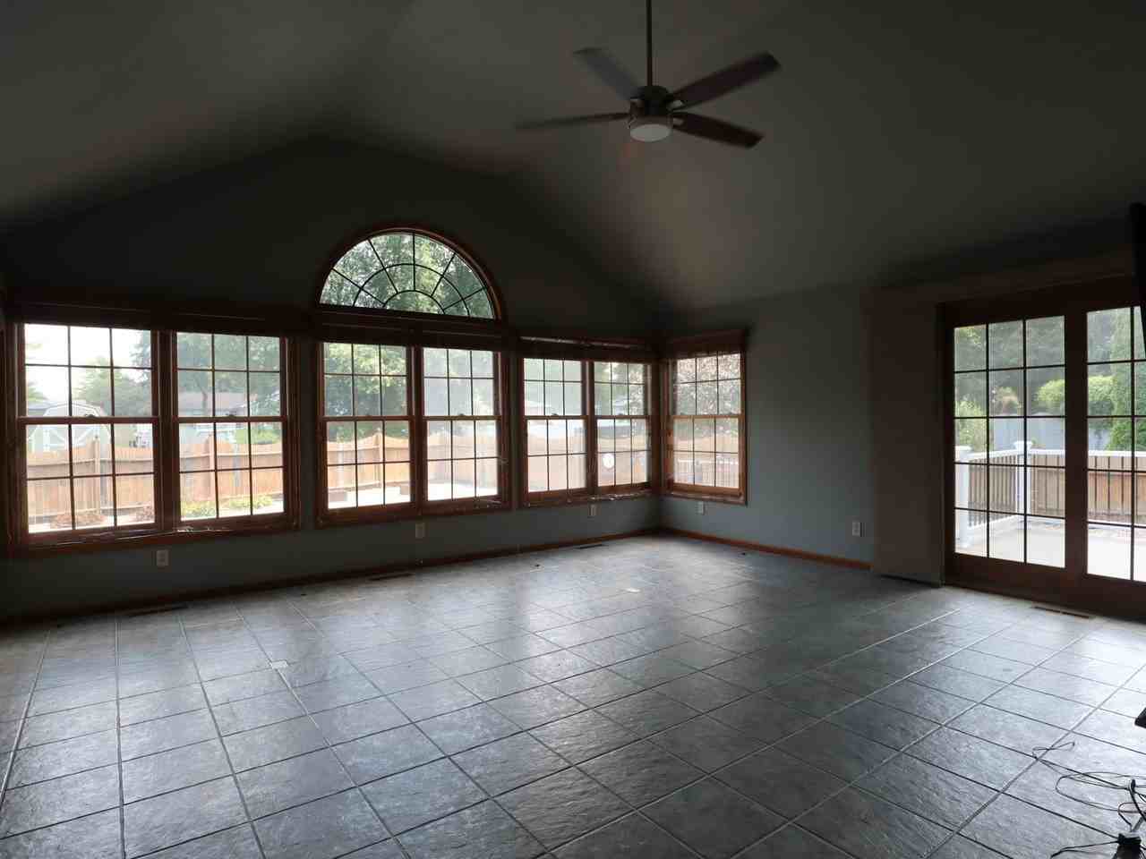309 Arbor Vitae Dr - Photo 7 of 20