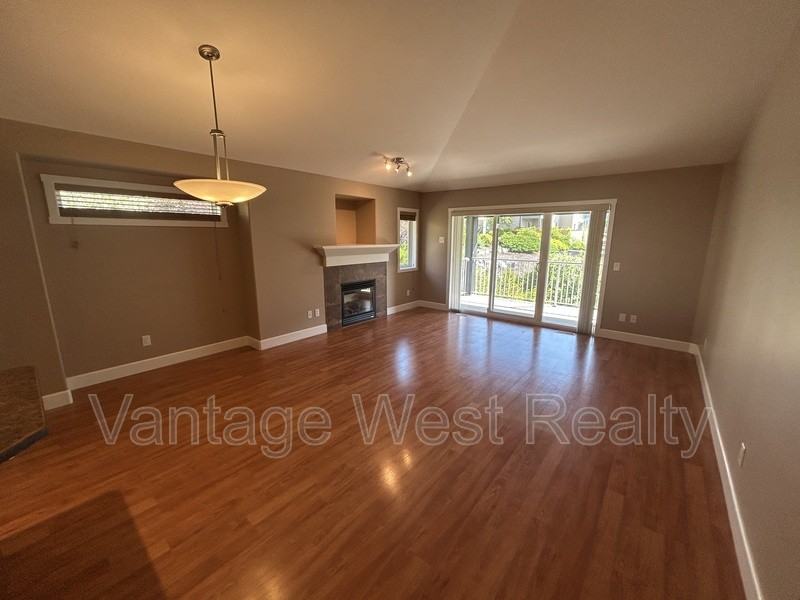 1300 Shaunna Rd - Photo 3 of 23