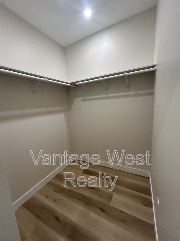 1300 Shaunna Rd - Photo 6 of 23