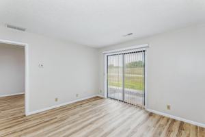 featured image of 525 W 37th St N