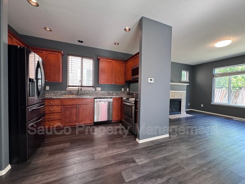 948 Se Elina Ave - Photo 7 of 28