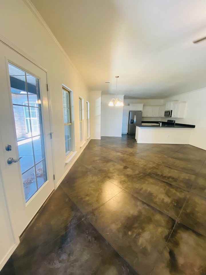 5539 W Farmers Ave - Photo 6 of 22