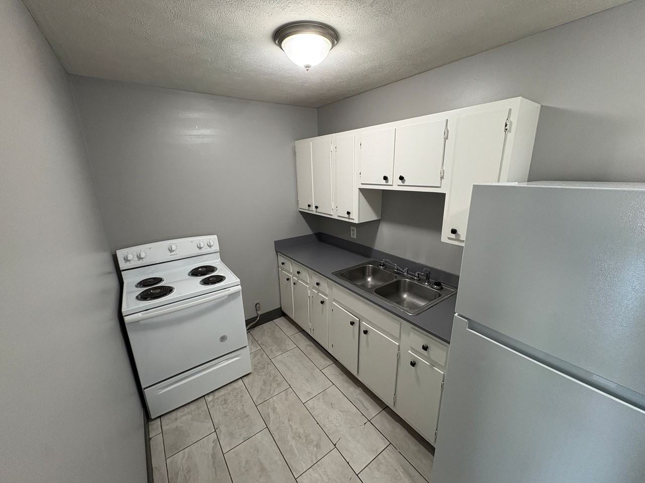 1527 S. 20th - Photo 5 of 16