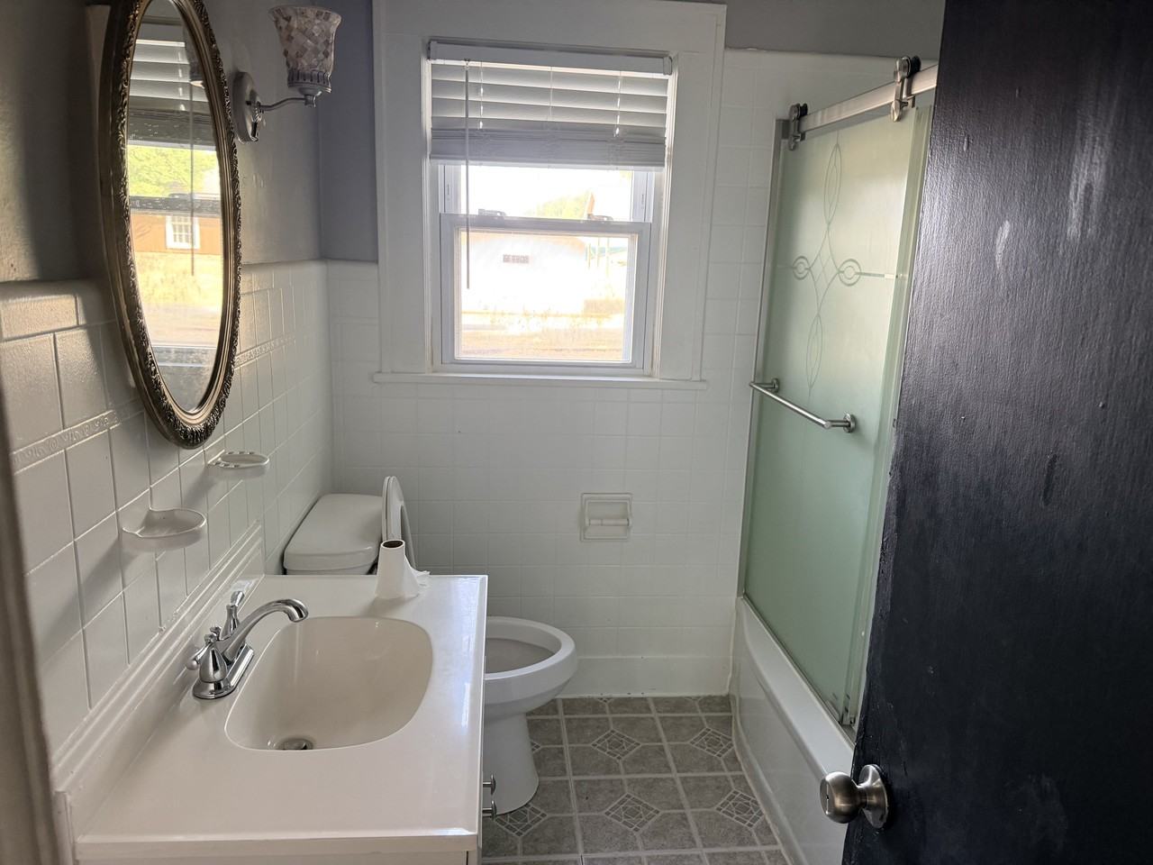 1828 Statesville Blvd - Photo 5 of 13