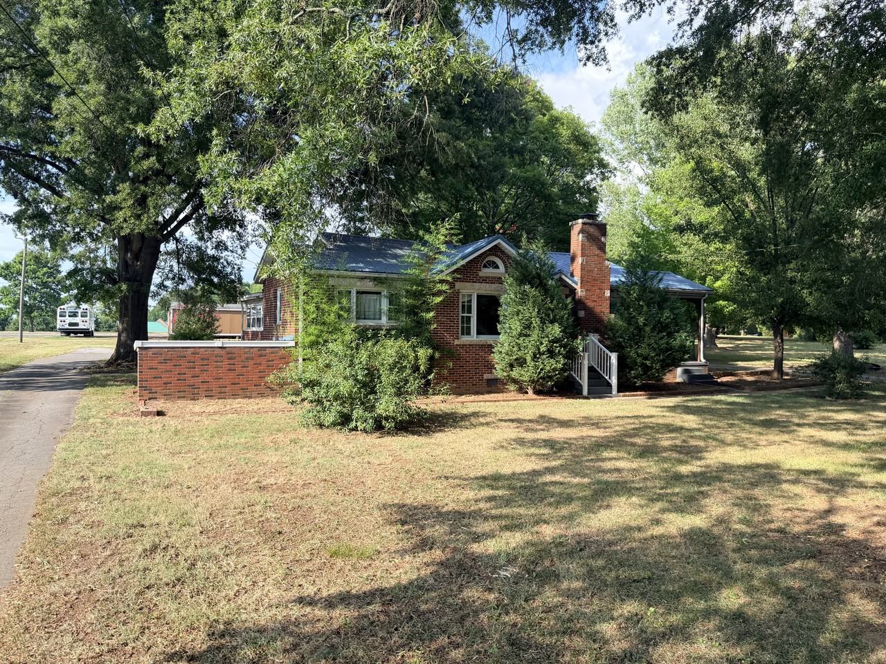 1828 Statesville Blvd - Photo 3 of 13