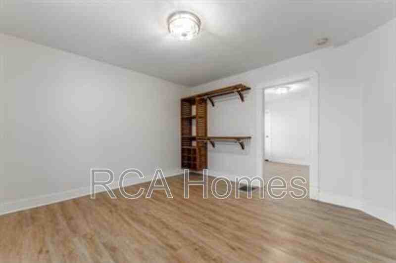 1015 E Morris St - Photo 6 of 9