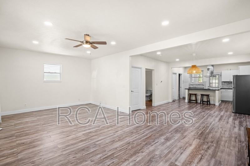 37 N Gray St - Photo 3 of 14