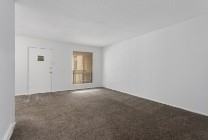 Ashton Place Apts - Photo 2 of 14