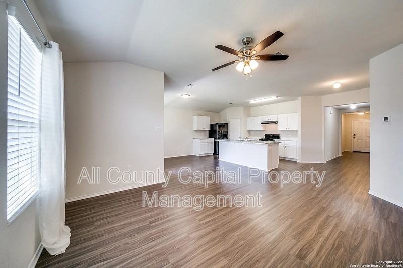 509 Moonvine Way - Photo 2 of 7