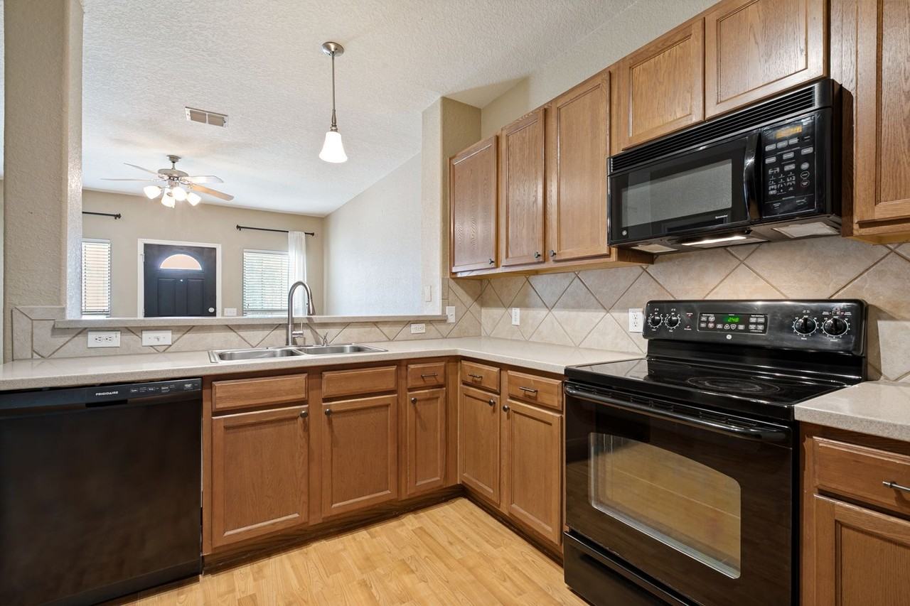 6126 S Jolie Ct - Photo 7 of 24