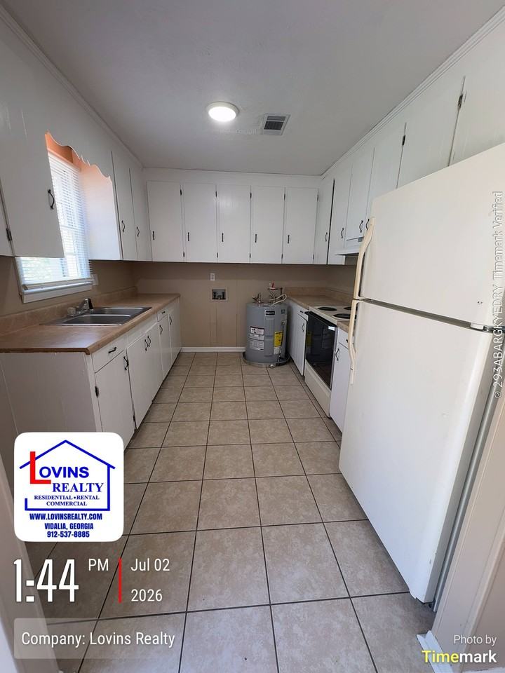 Hart -216 Arlington Dr. - Photo 4 of 9
