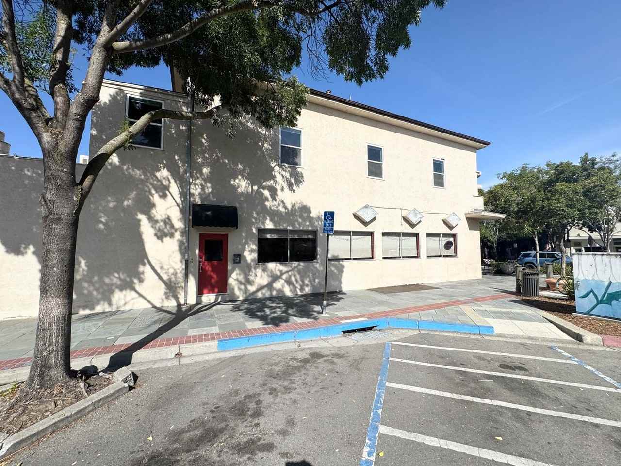 223 S K St - Photo 2 of 11
