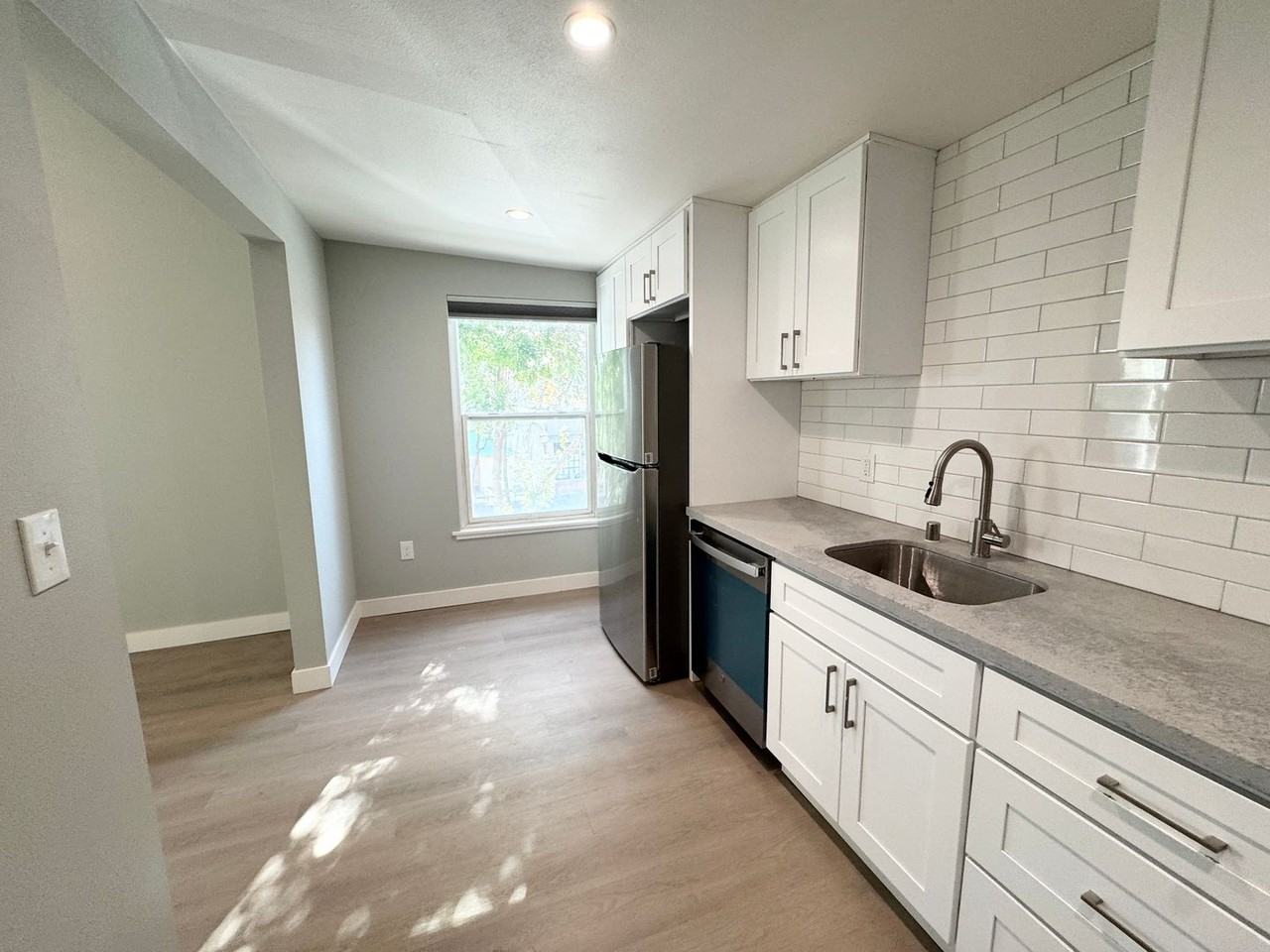 223 S K St - Photo 3 of 11