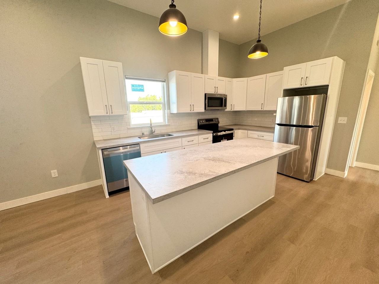 123 S K St - Photo 2 of 15