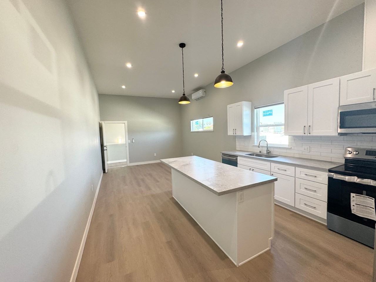 123 S K St - Photo 3 of 15