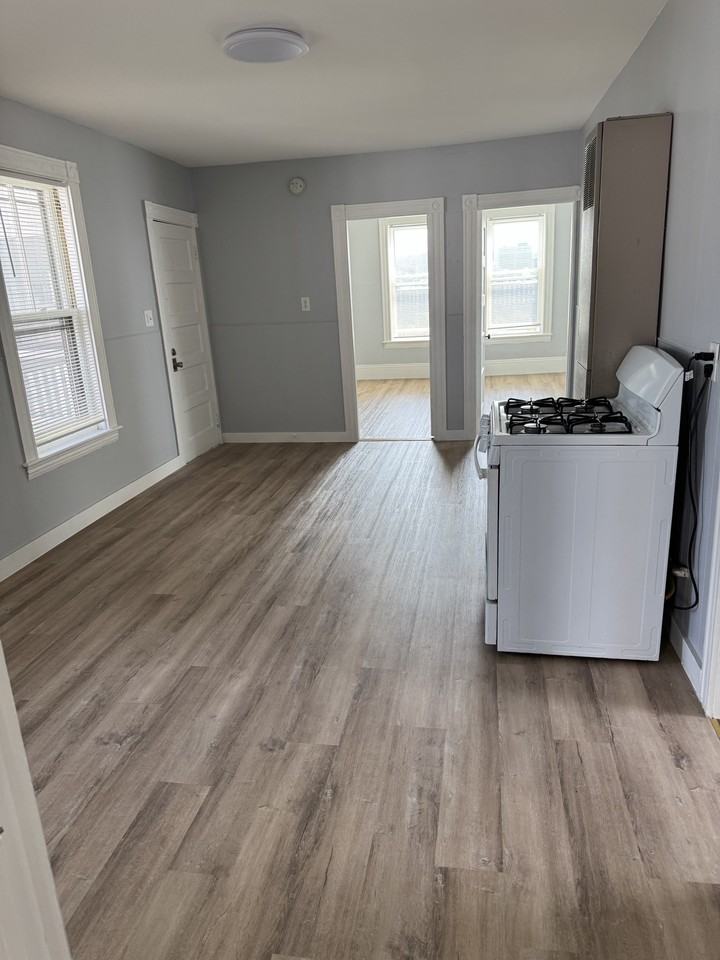 227-233 Notre Dame Ave., Manchester - Photo 3 of 10