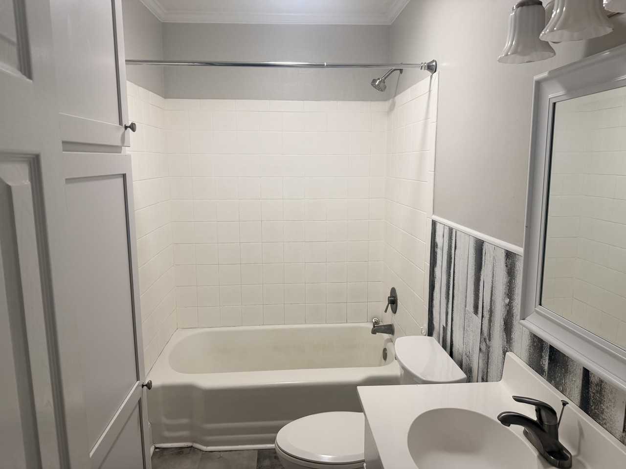913 Poplar Street - Photo 6 of 19