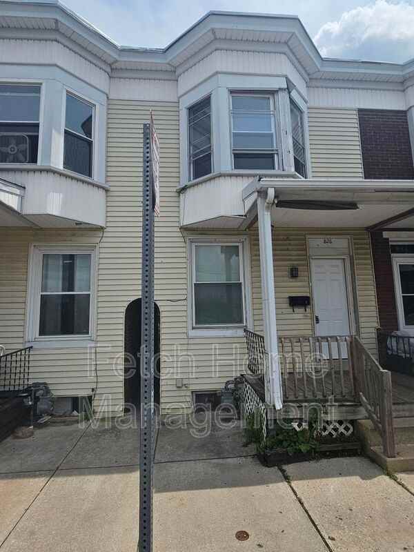 826 Wallace St - Photo 2 of 24