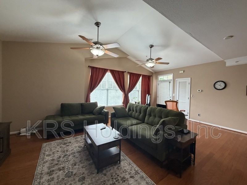 713 Windy Way #103 - Photo 2 of 16