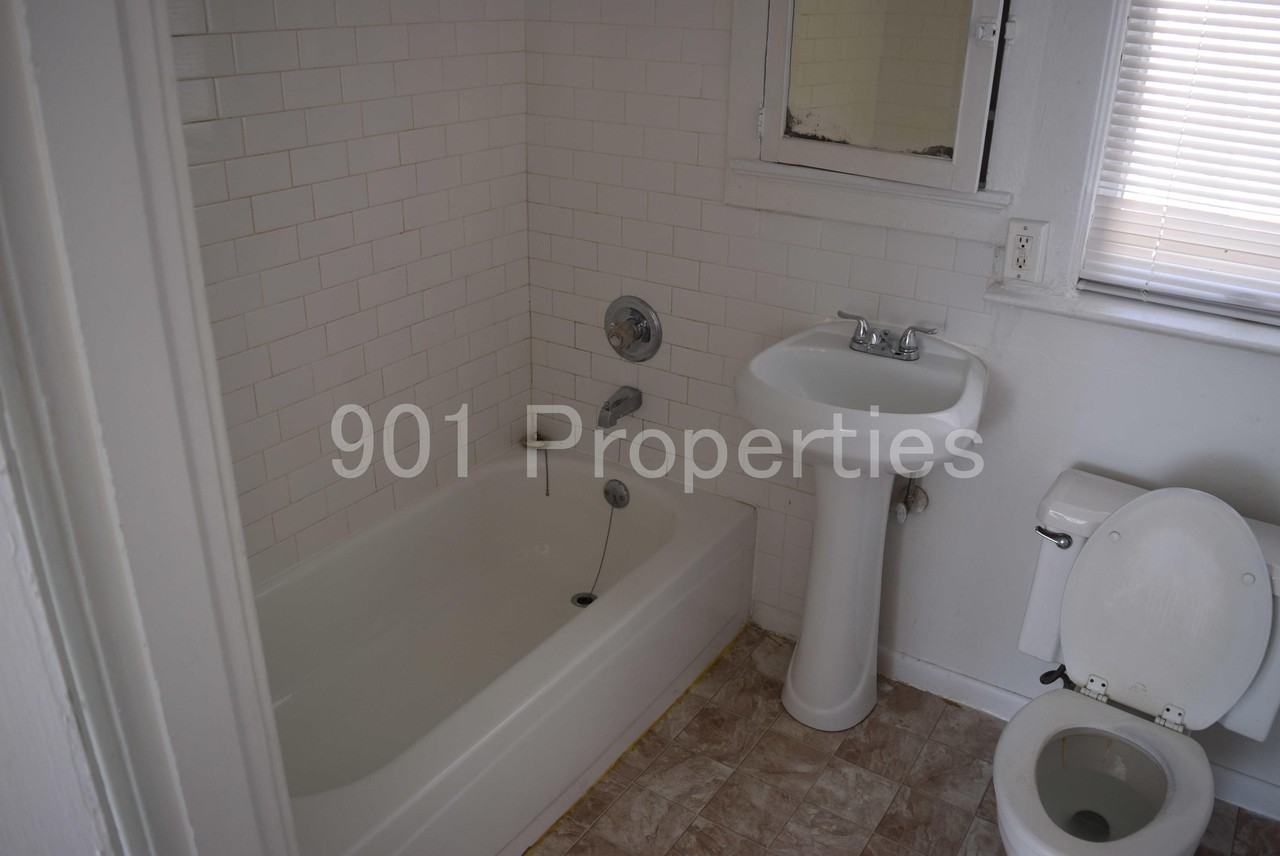 167 North Willett Street #2 - Photo 7 of 8