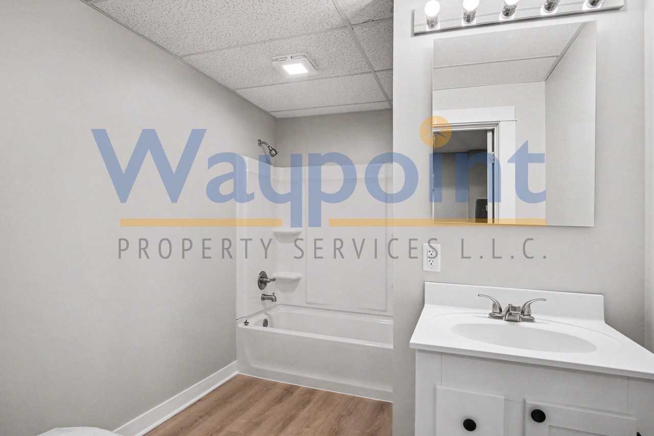 184 Superior Street - Photo 6 of 25